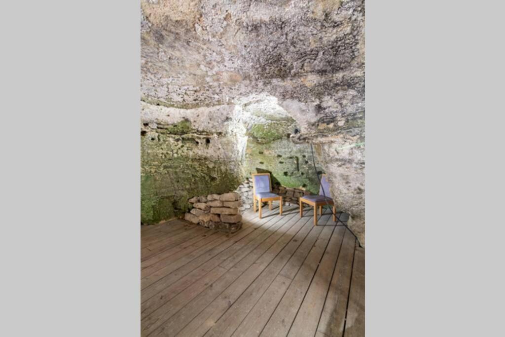 Maison Troglodytique Doue La Fontaine Exteriör bild