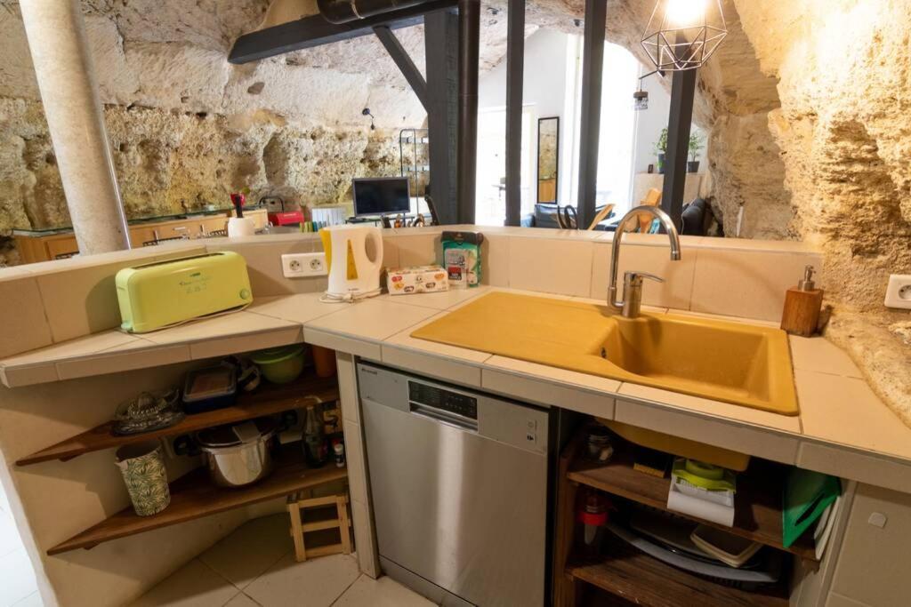 Maison Troglodytique Doue La Fontaine Exteriör bild