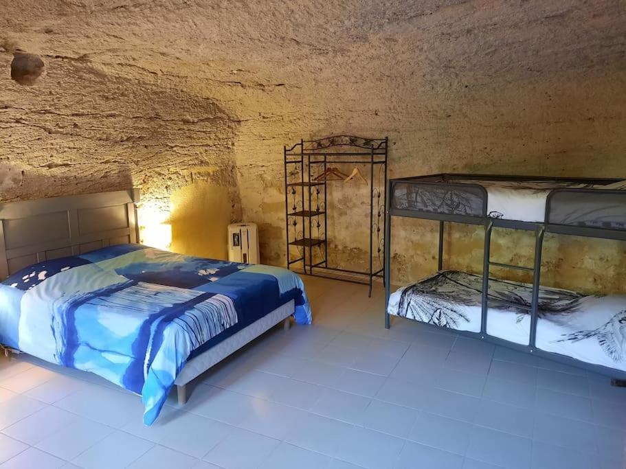 Maison Troglodytique Doue La Fontaine Exteriör bild