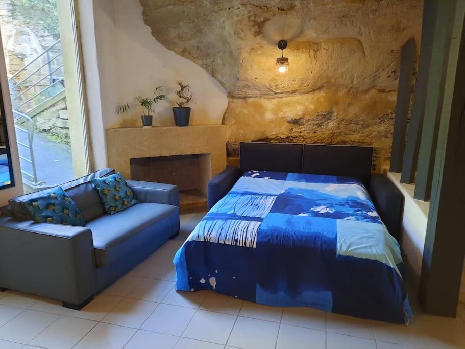 Maison Troglodytique Doue La Fontaine Exteriör bild
